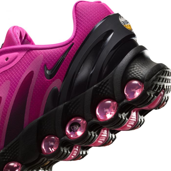 靴 NIKE W Air Max Dn8 Laser Fuchsia/Black Nike Air Max DN8 Sneaker in Laser Fuchsia, Black & Sport