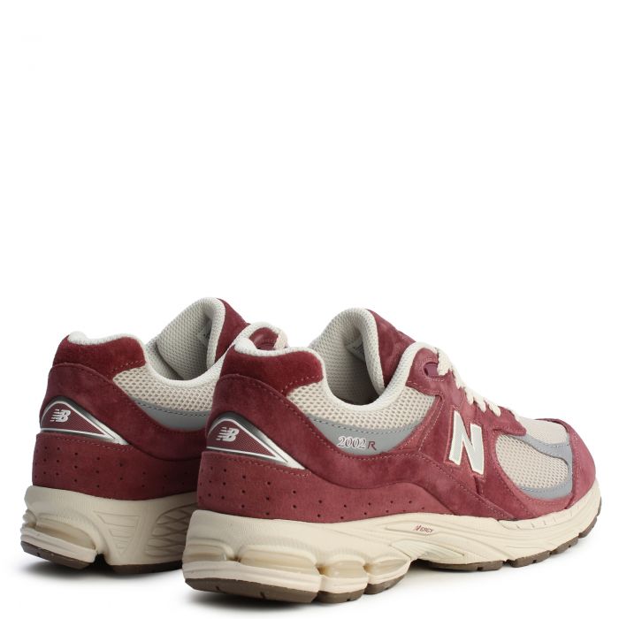 2002R Off-white/burgundy