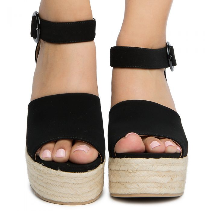 closed heel sandals