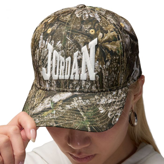 Brooklyn Rise Cap Adjustable Realtree Hat White/Sail
