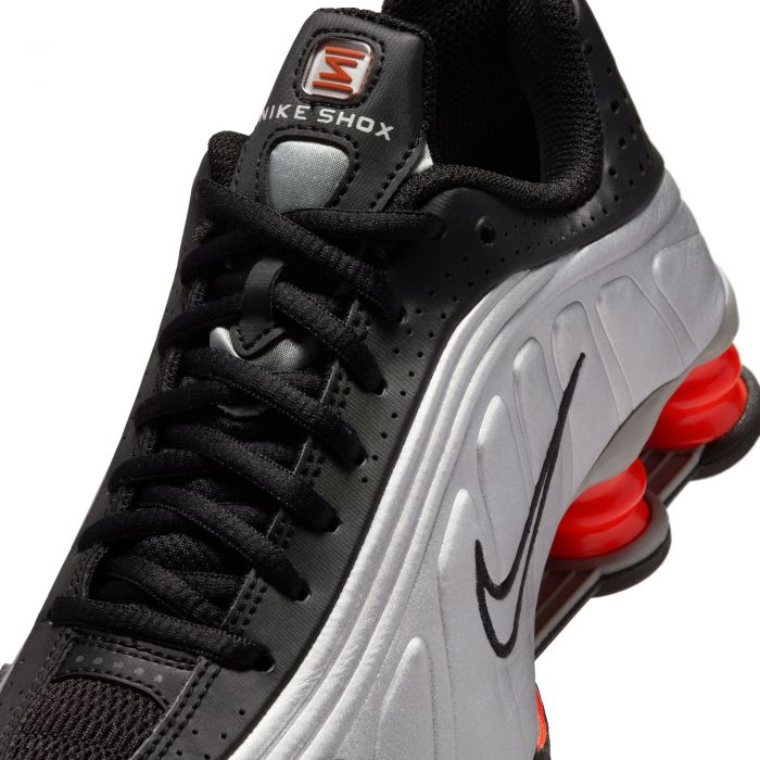 Grade-School Shox R4