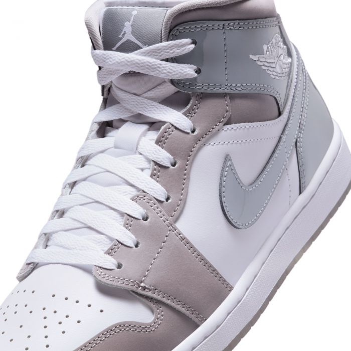 エア ジョーダン 1 MID SE HF3216-100 グレー/ホワイト Amazon.com | Air Jordan 1 Mid SE Men's Shoes (HF3216-100