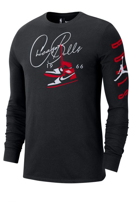 NIKE Chicago Bulls Courtside Jordan NBA Long-Sleeve T-Shirt DA6526 010 ...