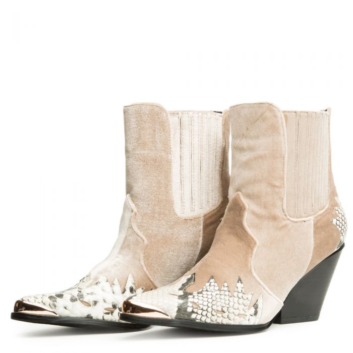 Cape Robbin Kelsey-5 Snake Women's Bootie Snake Brown