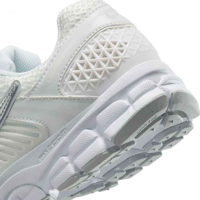 Women's Nike Zoom Vomero 5 White/Metallic Silver-Summit White