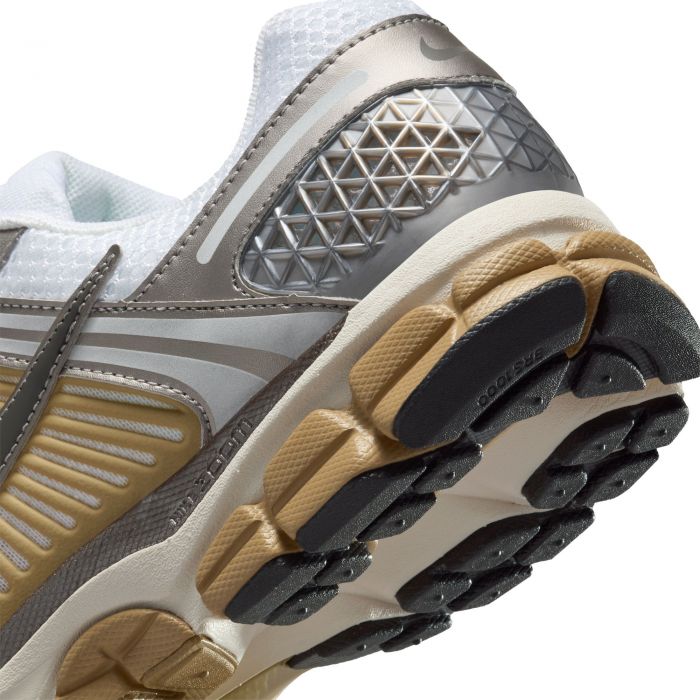 Zoom Vomero 5 Pewter/Medium Ash-Parachute Beige