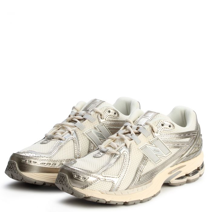 1906R Off-white/Arid Stone/Permafrost