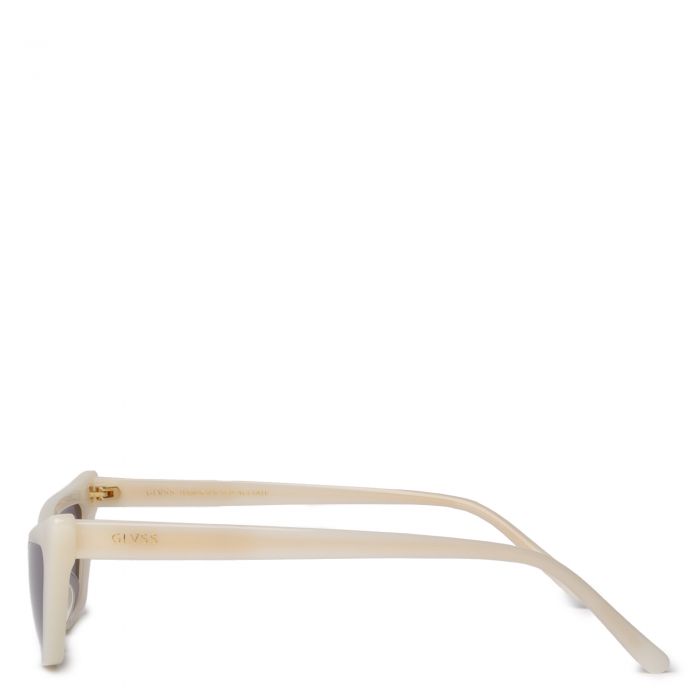 The Flirt - A20  White / Smoke