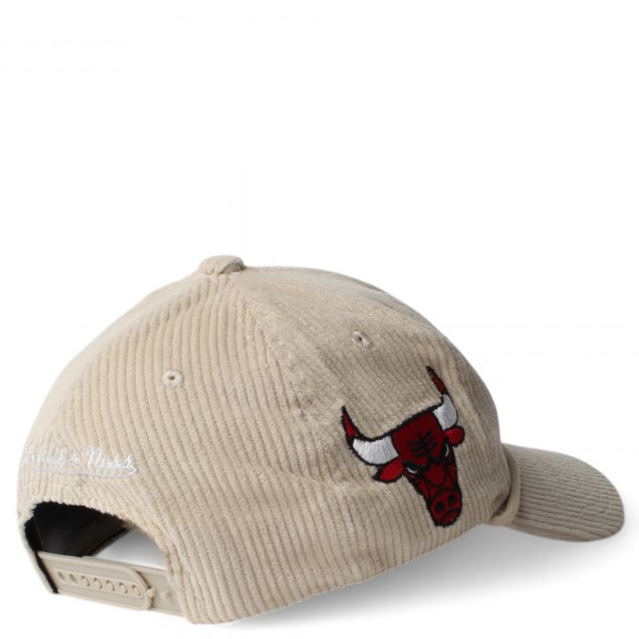 NBA Corduroy Deadstock Fit Chicago Bulls Snapback  off-white