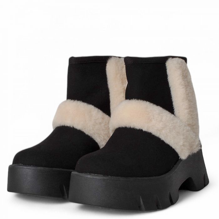 DUMBO Suede Bootie Black