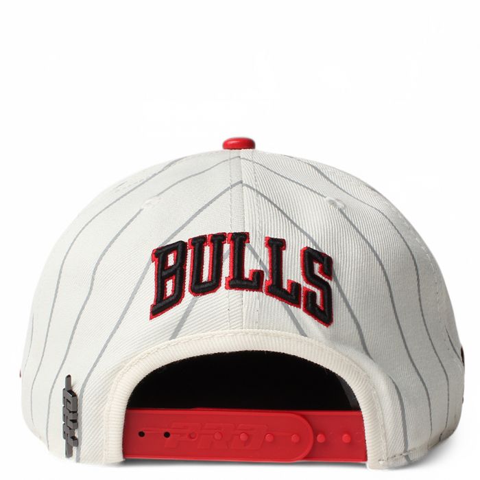 Bulls Pinstripe Snapback White