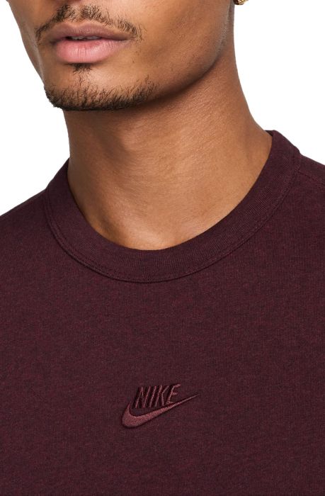 Sportswear Premium Essentials T-Shirt Burgundy Crush