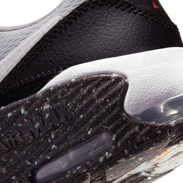 (GS) Air Max Excee SE Black/White-LT Smoke Grey-Bright Crimson