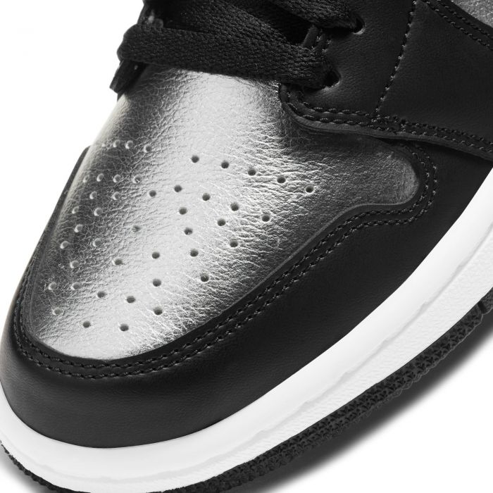 Air Jordan 1 Low SE Black/Metallic Silver-White
