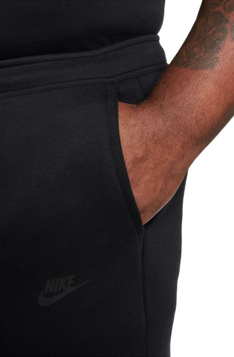 NIKE Sportswear Tech Fleece Joggers FB8002 010 - Shiekh