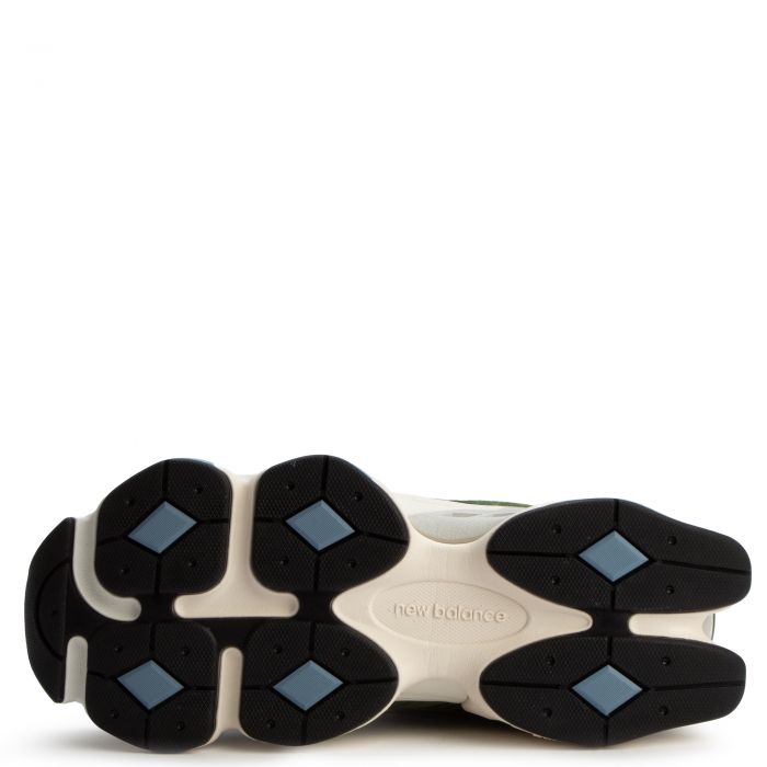 9060 Dark Alpine Green/Frosted Glass