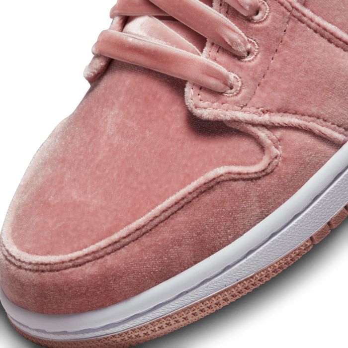 Air Jordan 1 Low SE Rust Pink/Rust Pink-White