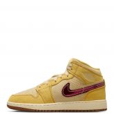 Saturn Gold/University Red-Team Gold