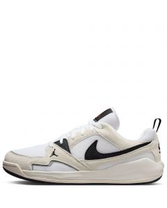 White/Black-White-Sail