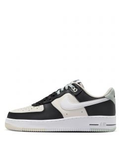 即発★定番! 大人気★NIKE★AIR FORCE 1 '07★DV0788 001 NIKE Air Force 1 '07 DV0788 001 - Shiekh