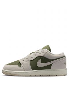 Grade-School Air Jordan Low SE Medium Olive/Lt Orewood Brn-Sail