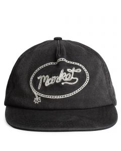 MARKET LASSO LOCKUP 5-PANEL HAT Black