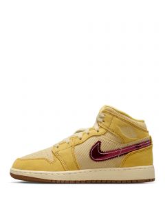 Saturn Gold/University Red-Team Gold