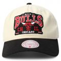 NBA Chicago Bulls Deadstock Fit Snapback  Off White/Black