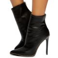 Gisele-147 Pointy Toe with Studs Boots Black