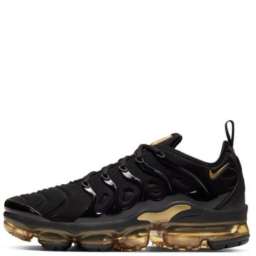 vapormax plus metallic gold