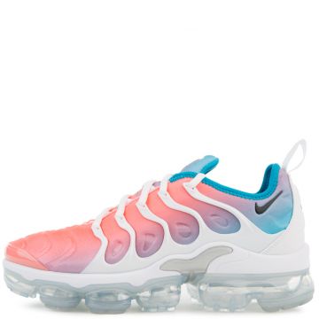 all white air vapormax plus women's