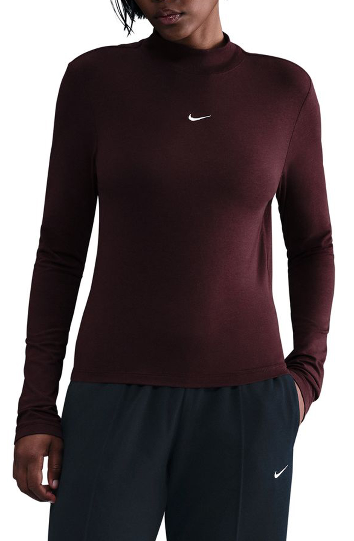 NIKE Sportswear Chill Knit Slim Long-Sleeve Mock-Neck T-Shirt