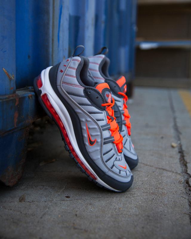 shiekh shoe store