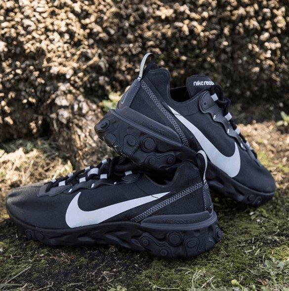 harga sepatu yeezy original 2018