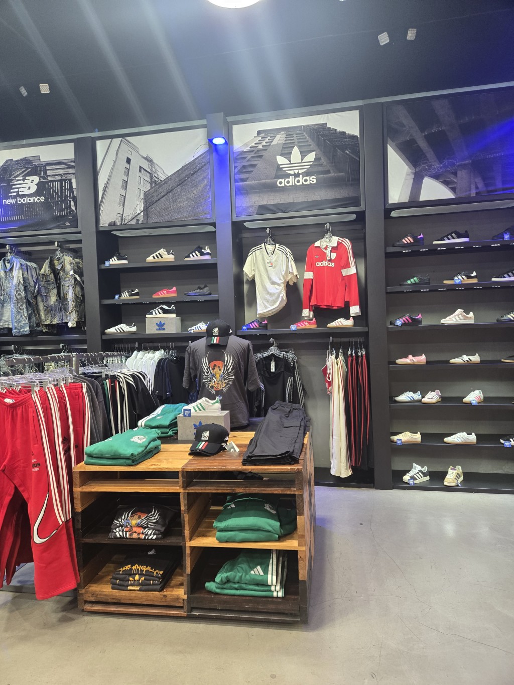 nike store in montebello mall